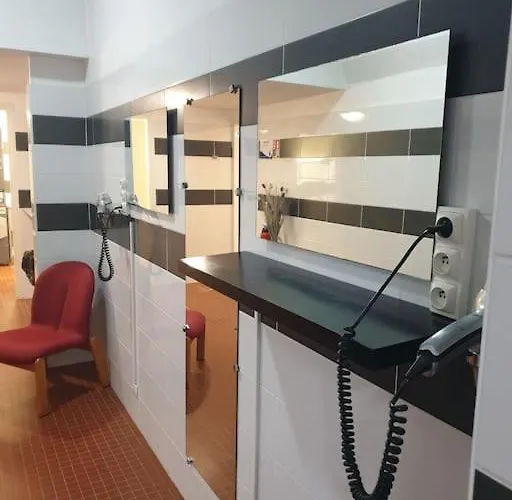 Nuit Romantique Sur Un Bateau A * דוביל