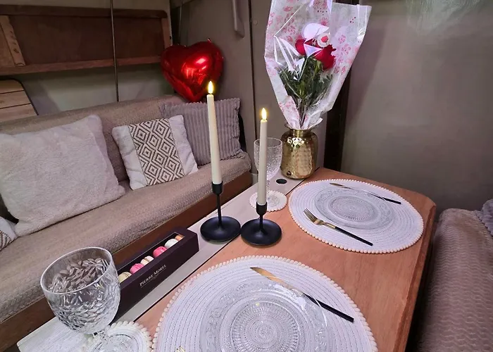 Nuit Romantique Sur Un Bateau A ספינת מלון דוביל